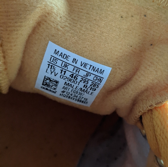 Men's Adidas shoes - Picture 7 of 9